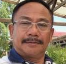 Budi, 42 tahun