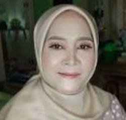 Rina, 28 tahun